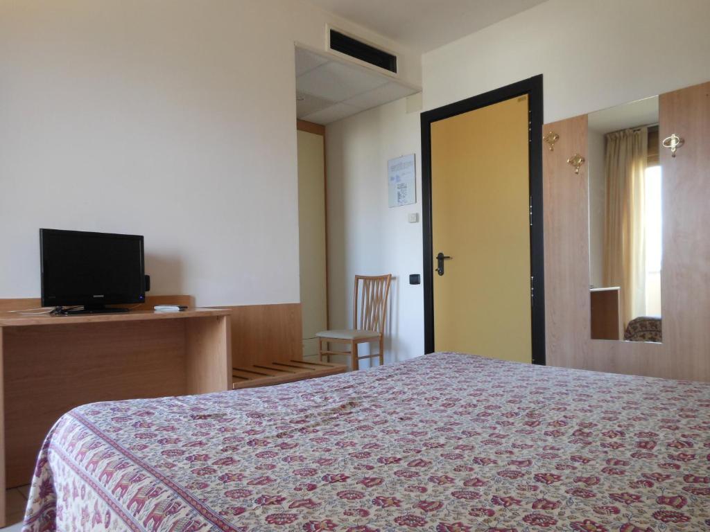 Hotel Monterosa 3*